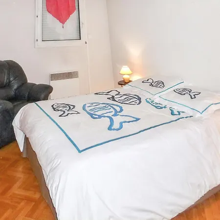 Moderne à Fréjus, 60 M², Piscine Partagée * Fréjus